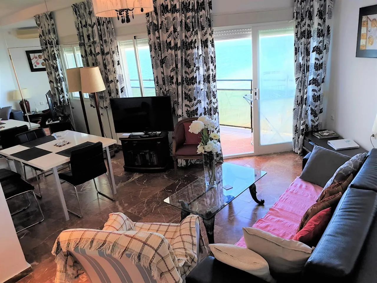 Skol Apartments Marbella
